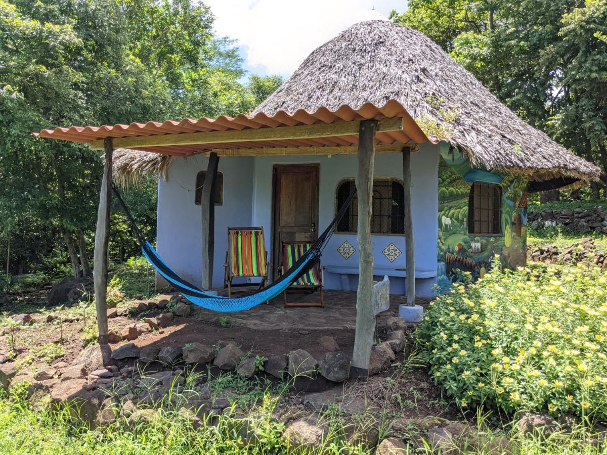 Finca Del Sol Eco Lodge Santa Cruz Exterior photo