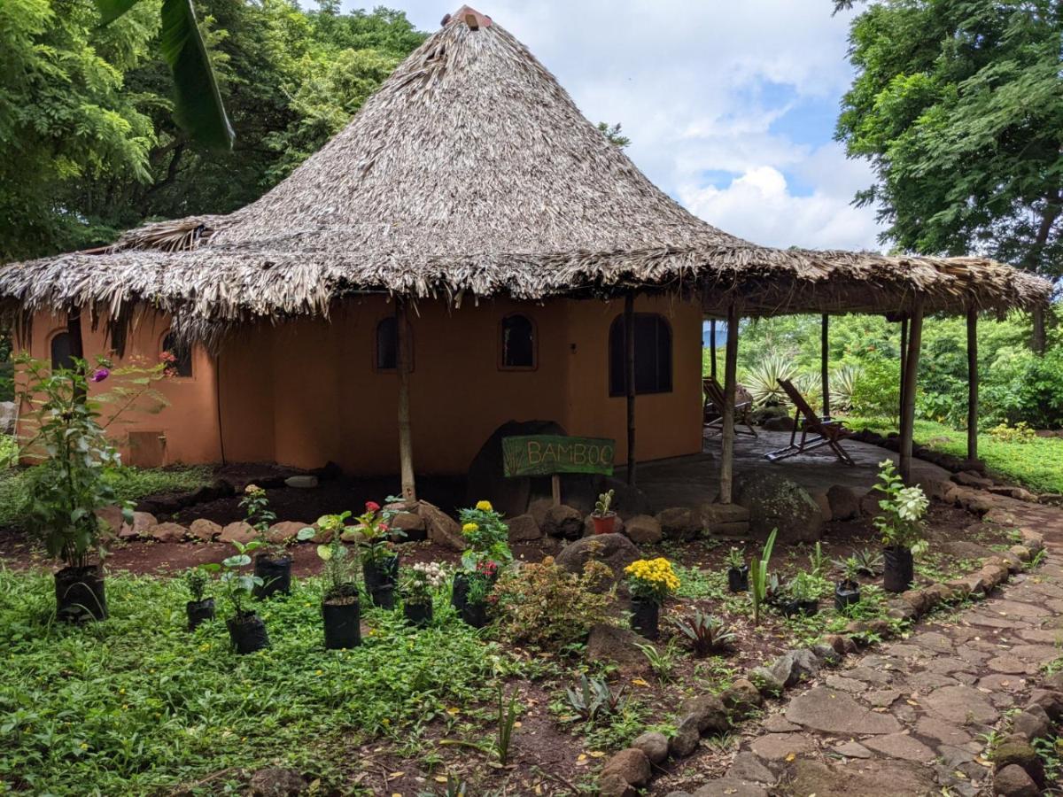 Finca Del Sol Eco Lodge Santa Cruz Exterior photo