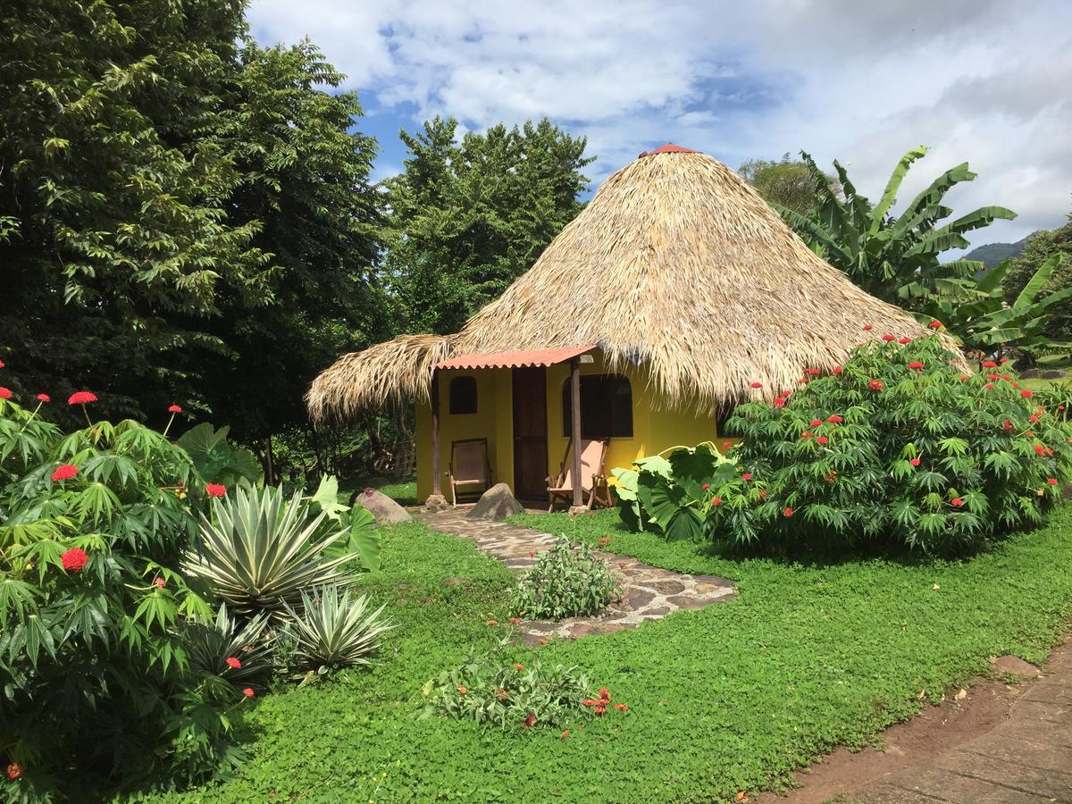 Finca Del Sol Eco Lodge Santa Cruz Exterior photo